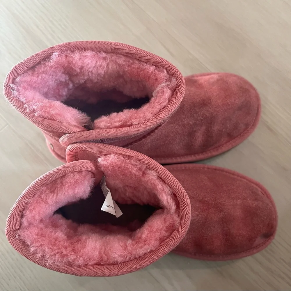 UGGs T Jona Button Boots  1118890-K Kids Footwear Size US 2 suede‎ leather